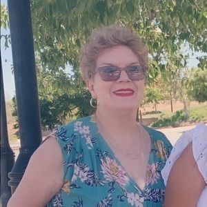 Meet your Posher, Rosa